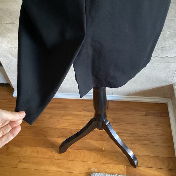 Halogen Black V-Neck Seamed Ponte Sheath Dress - 6 Washable Classy Office Career - Picture 10 of 13